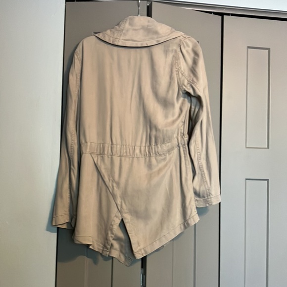 Women’s lightweight jacket - Picture 3 of 4